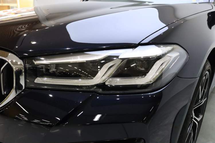 Used BMW 5 Series 2021 530Li Luxury Edition M Sport Package Left Front Headlight