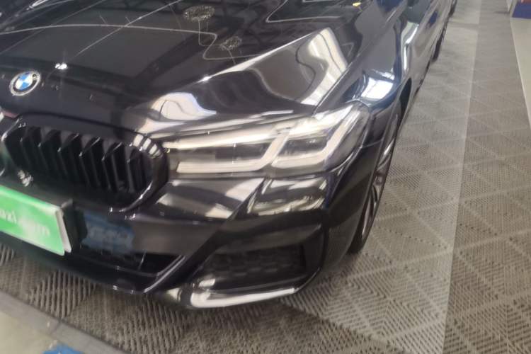 Used BMW 5 Series 2021 Facelifted 530Li Leading Edition M Sport Package Left Front Headlight