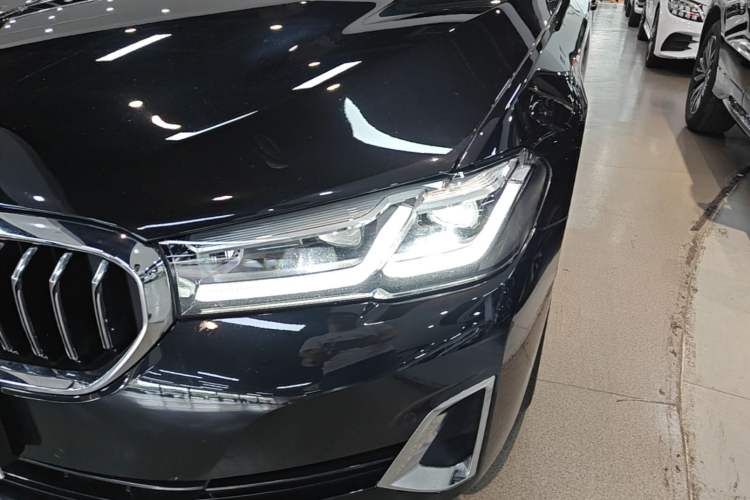 Used BMW 5 Series 2021 Updated 530Li Luxury Package Premium Edition Left Front Headlight