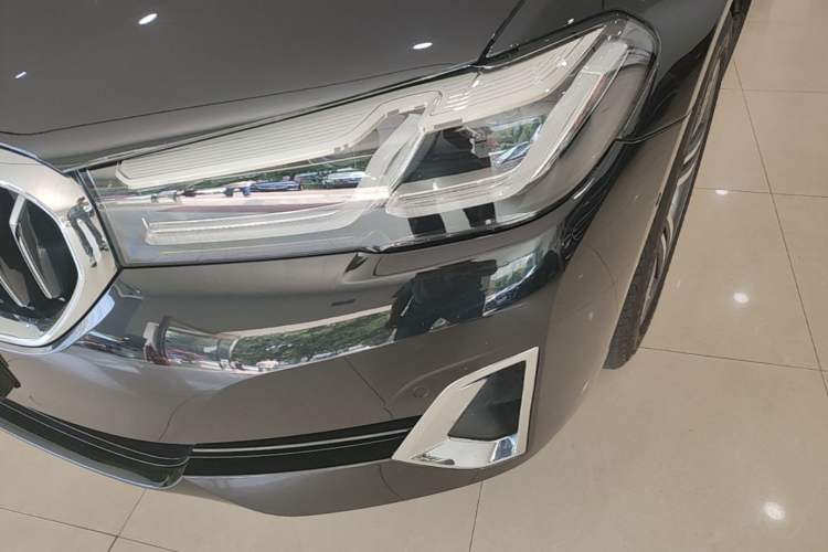 Used BMW 5 Series 2021 Restyled 530Li Leading Edition Luxury Package Left Front Headlight