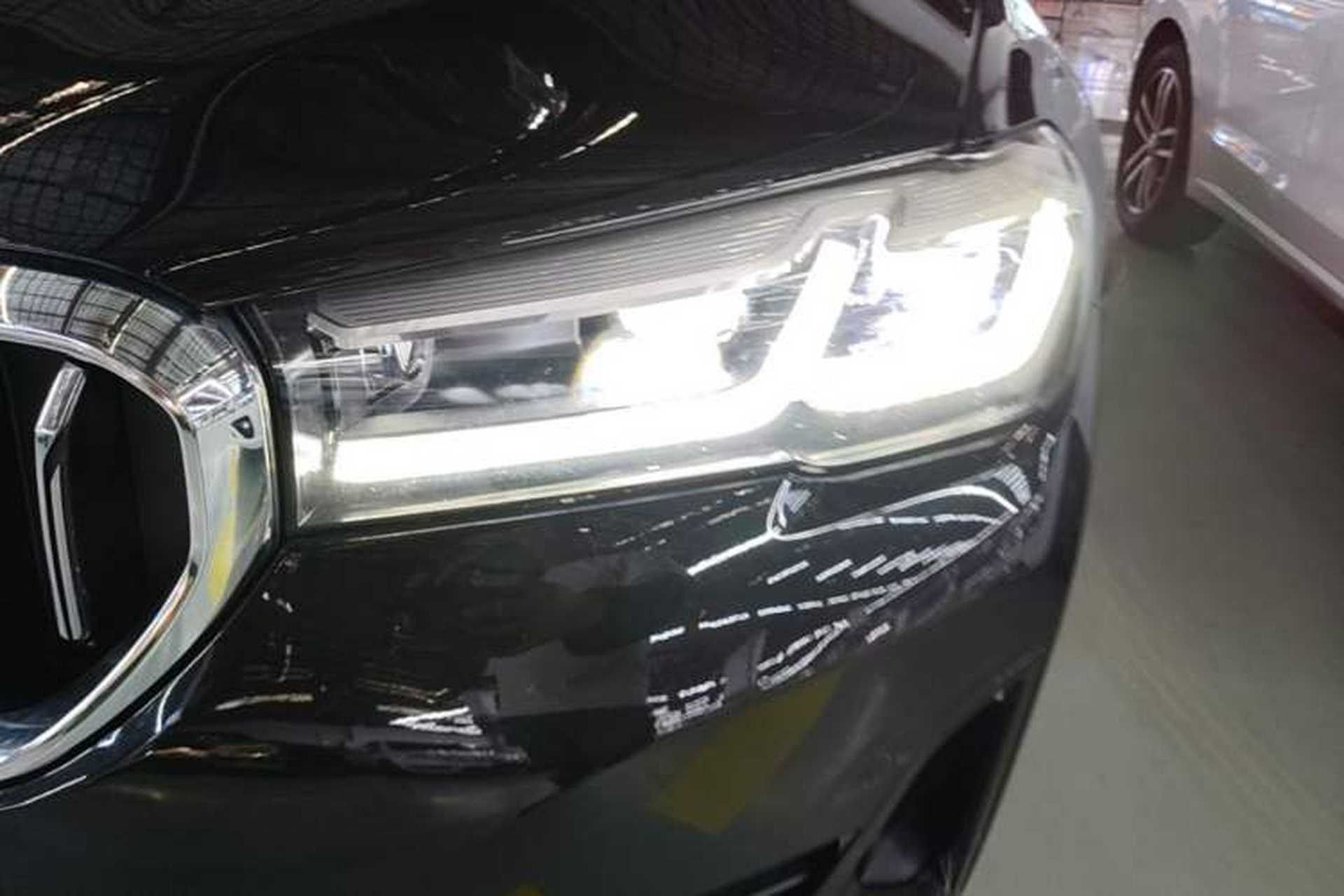 Used BMW 5 Series 2021 530Li Leading Luxury Package Left Front Headlight
