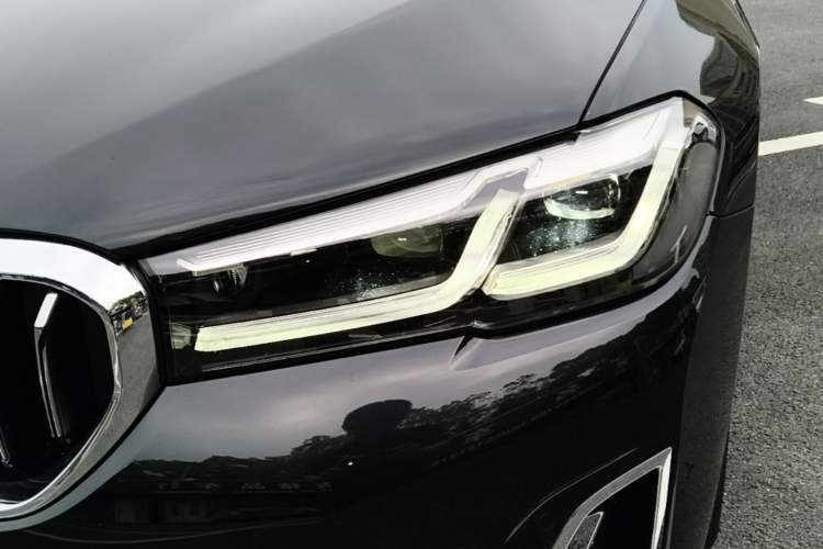Used BMW 5 Series 2021 530Li Leading Luxury Package Left Front Headlight