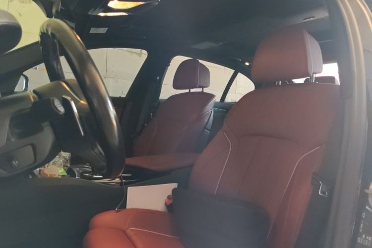 Used BMW 5 Series 2021 530Li Luxury Edition M Sport Package Left Front Seat