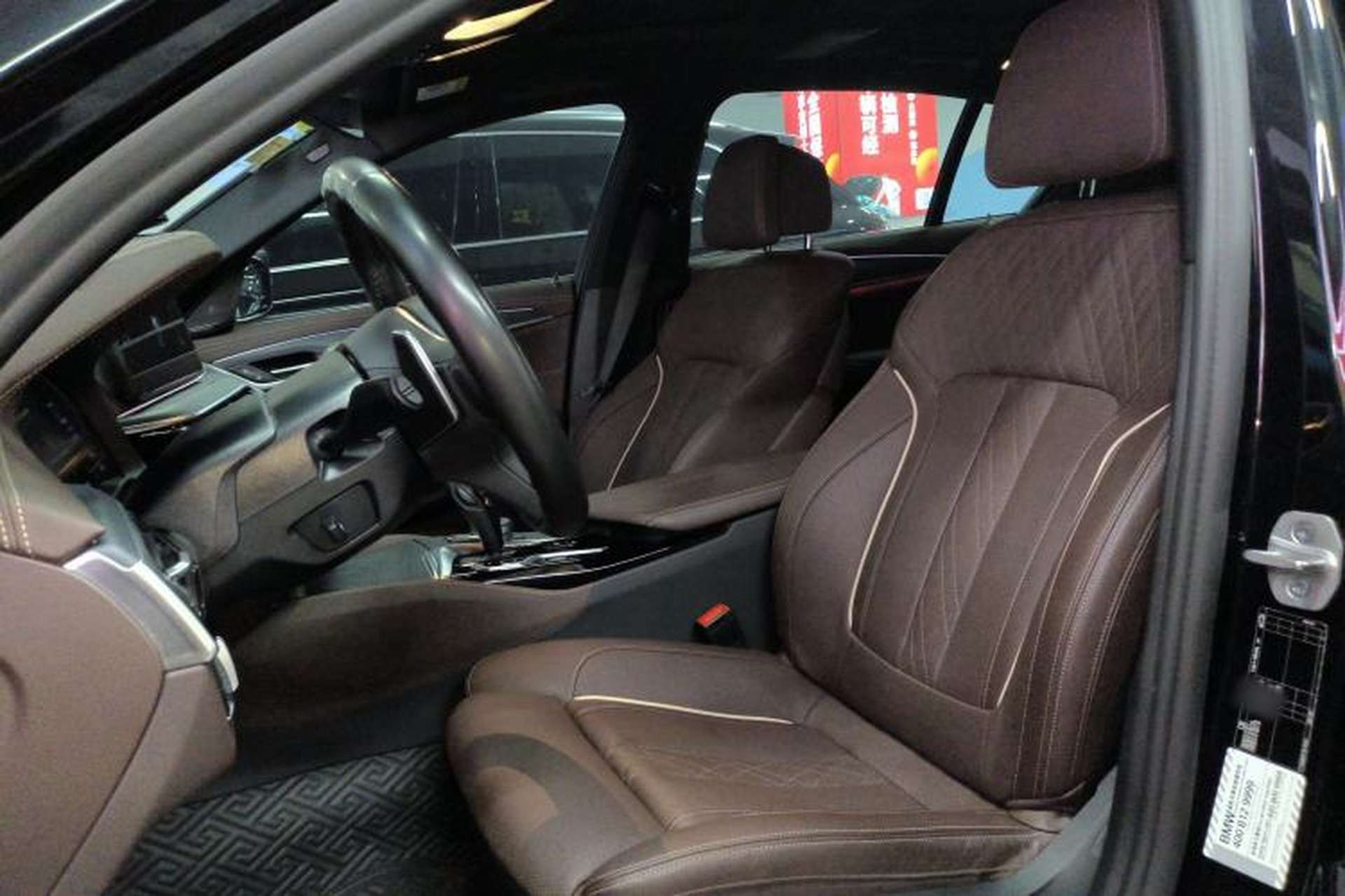 Used BMW 5 Series 2021 530Li Luxury Edition M Sport Package Left Front Seat