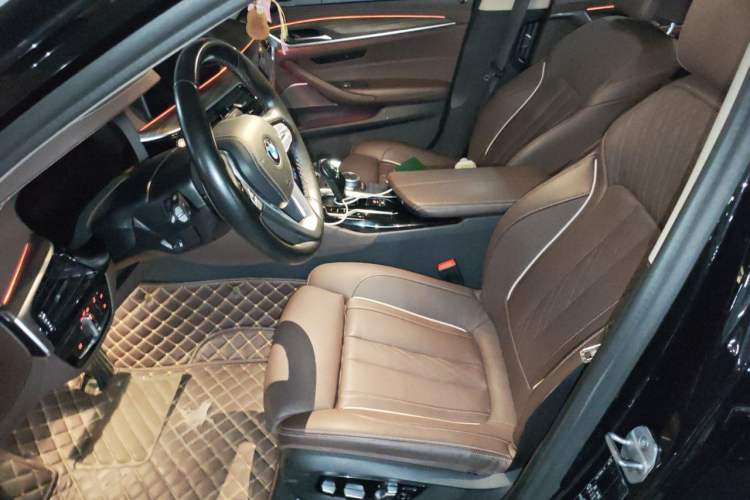 Used BMW 5 Series 2021 530Li Luxury Edition Premium Package Left Front Seat