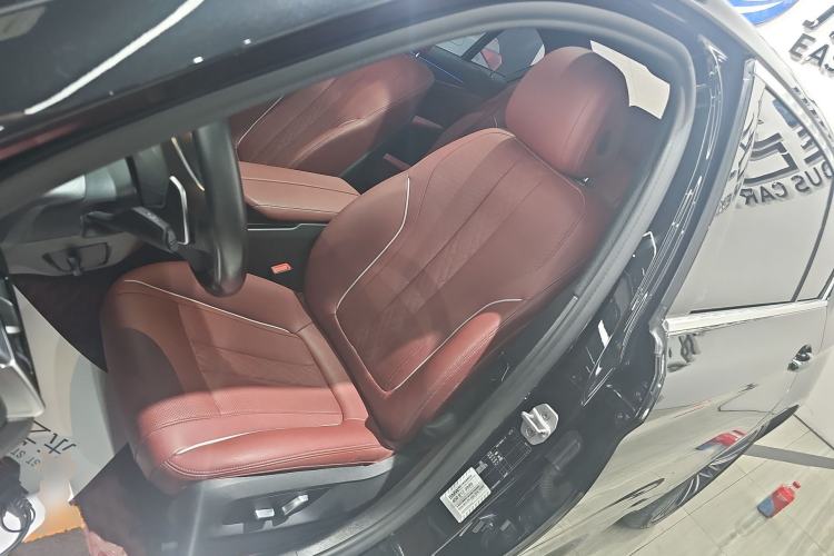 Used BMW 5 Series 2021 530Li Leading Model M Sport Package Left Front Seat