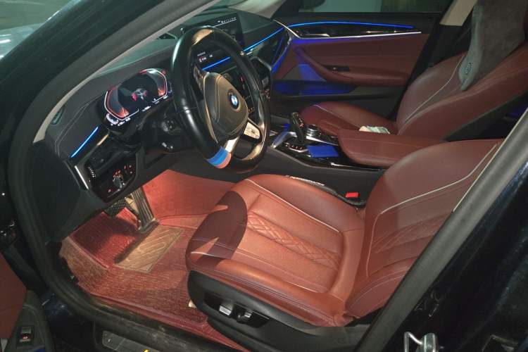 Used BMW 5 Series 2021 525Li Luxury Package Left Front Seat