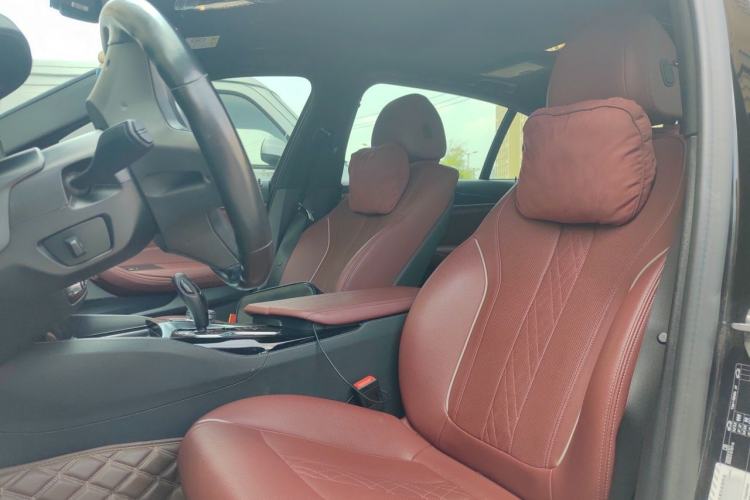 Used BMW 5 Series 2021 525Li M Sport Package Left Front Seat