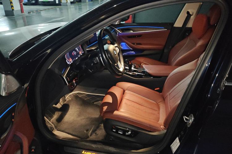 Used BMW 5 Series 2021 530Li Executive Luxury Package Left Front Seat