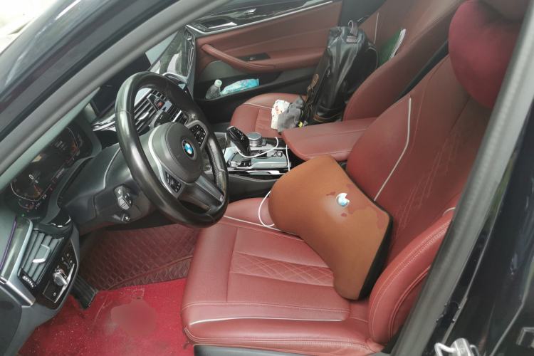 Used BMW 5 Series 2021 525Li M Sport Package Left Front Seat