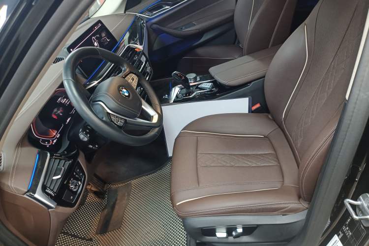 Used BMW 5 Series 2021 525Li Luxury Package Left Front Seat