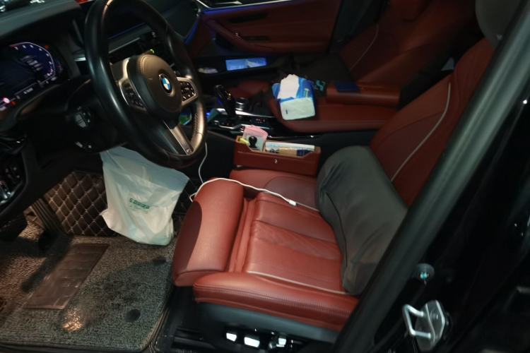 Used BMW 5 Series 2021 530Li Luxury Edition M Sport Package Left Front Seat