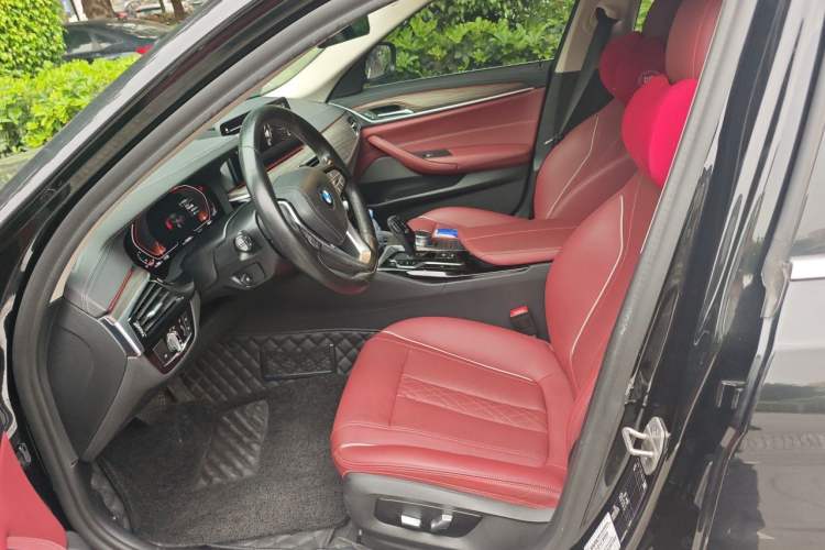 Used BMW 5 Series 2021 Restyled 530Li Leading Edition Luxury Package Left Front Seat