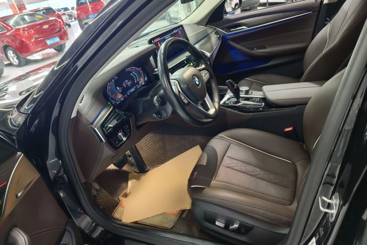 Used BMW 5 Series 2021 530Li Leading Luxury Package Left Front Seat
