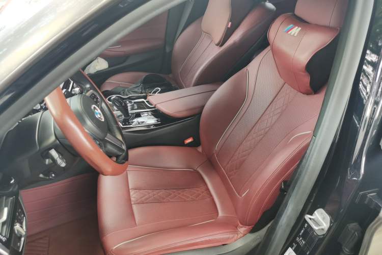 Used BMW 5 Series 2021 525Li M Sport Package Left Front Seat