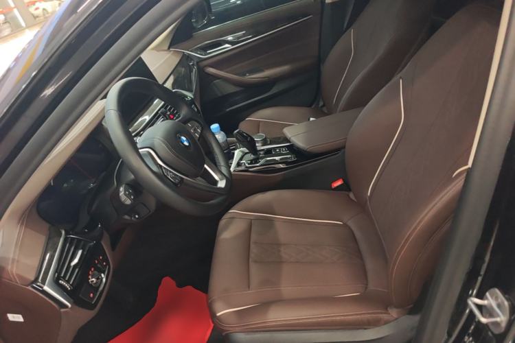 Used BMW 5 Series 2021 525Li Luxury Package Left Front Seat