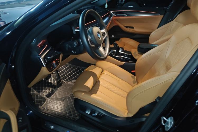 Used BMW 5 Series 2021 525i M Sport Package Left Front Seat