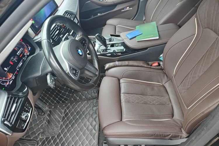 Used BMW 5 Series 2021 530Li Luxury Edition M Sport Package Left Front Seat