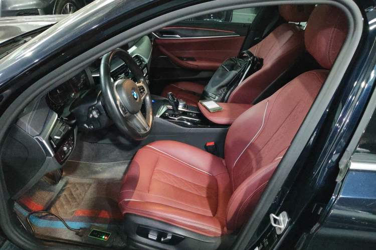 Used BMW 5 Series 2021 530Li Leading Model M Sport Package Left Front Seat