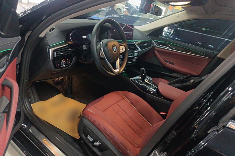 Used BMW 5 Series 2021 525Li Luxury Package Left Front Seat