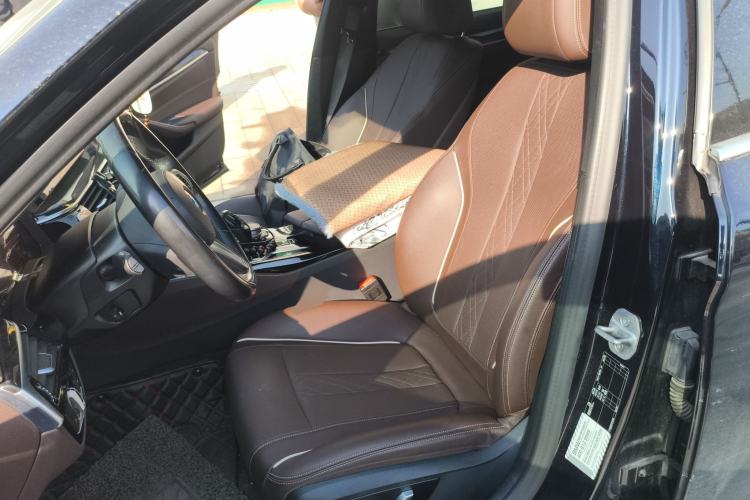 Used BMW 5 Series 2021 525Li M Sport Package Left Front Seat