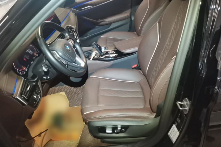 Used BMW 5 Series 2021 530Li Leading Luxury Package Left Front Seat