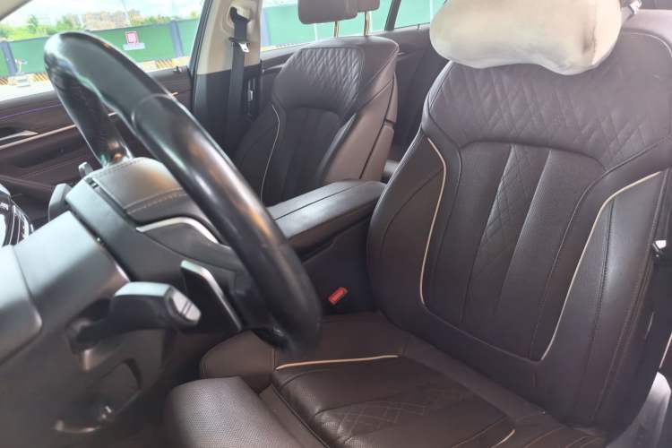 Used BMW 5 Series 2021 530Li Luxury Edition Premium Package Left Front Seat