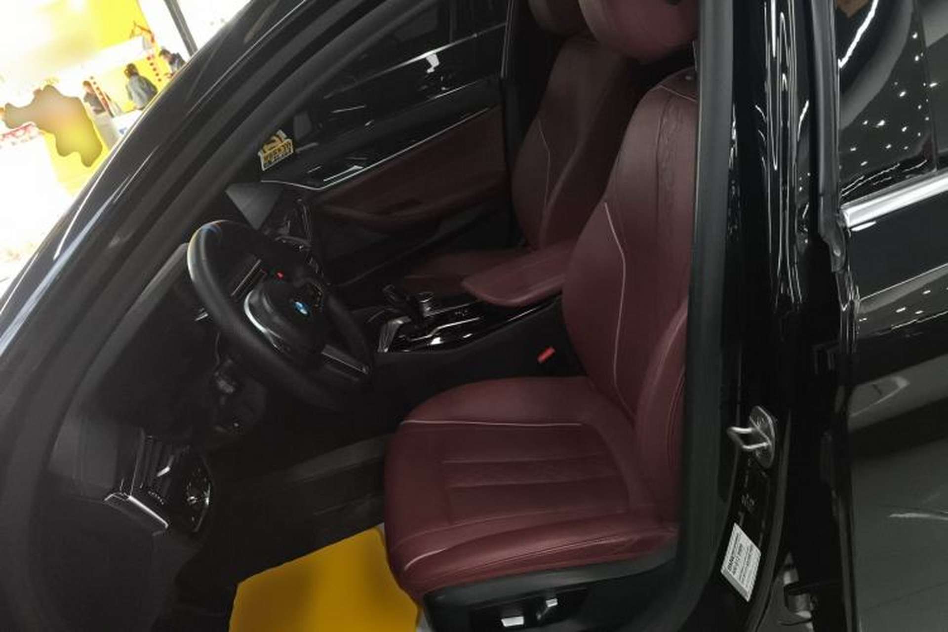 Used BMW 5 Series 2021 525Li M Sport Package Left Front Seat