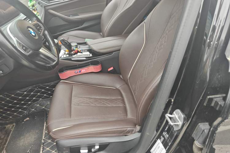 Used BMW 5 Series 2021 530Li Leading Model M Sport Package Left Front Seat