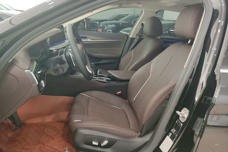 Used BMW 5 Series 2021 Restyled 530Li Leading Edition Luxury Package Left Front Seat