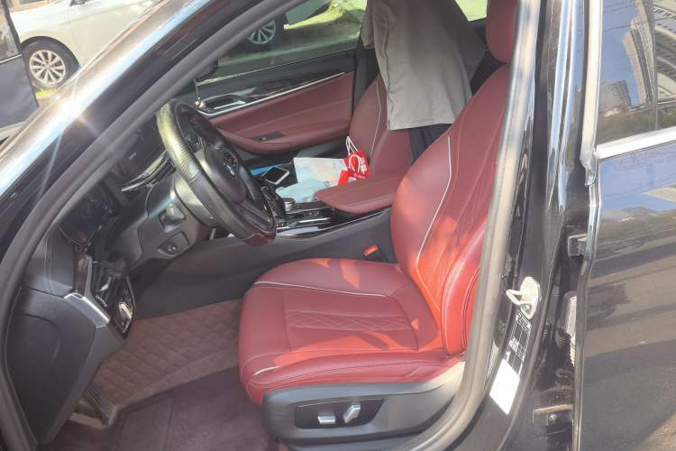 Used BMW 5 Series 2021 525Li M Sport Package Left Front Seat