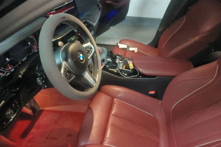 Used BMW 5 Series 2021 530Li Luxury Edition M Sport Package Left Front Seat
