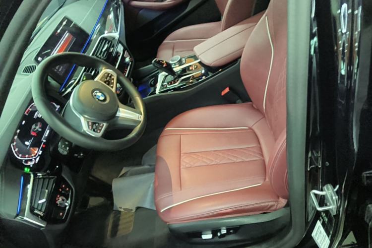 Used BMW 5 Series 2021 525Li M Sport Package Left Front Seat