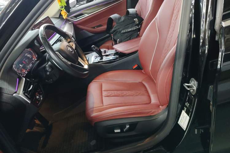 Used BMW 5 Series 2021 530Li Leading Luxury Package Left Front Seat