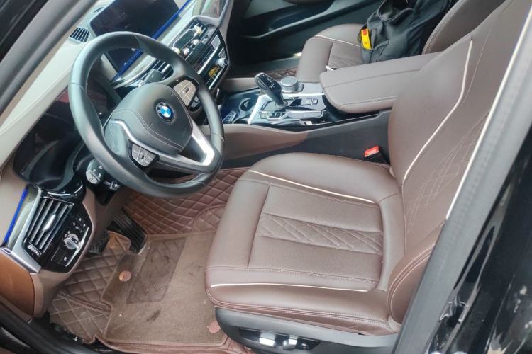 Used BMW 5 Series 2021 525Li Luxury Package Left Front Seat