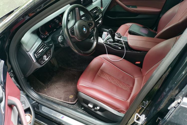 Used BMW 5 Series 2021 530Li Leading Model M Sport Package Left Front Seat