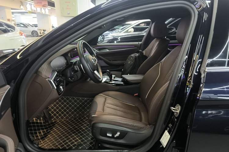 Used BMW 5 Series 2021 530Li Leading Model M Sport Package Left Front Seat