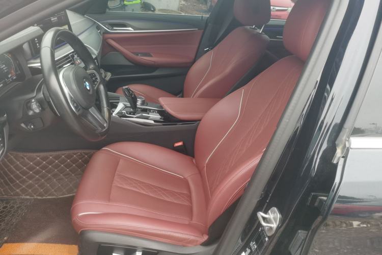 Used BMW 5 Series 2021 Facelifted 530Li Leading Edition M Sport Package Left Front Seat