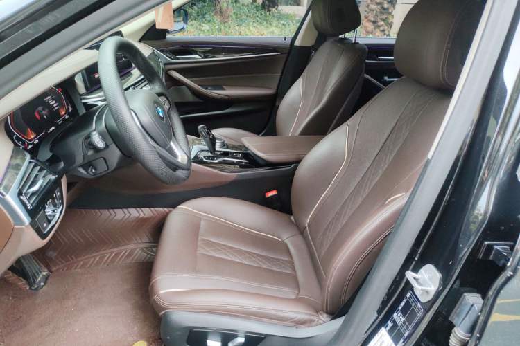 Used BMW 5 Series 2021 525Li Luxury Package Left Front Seat