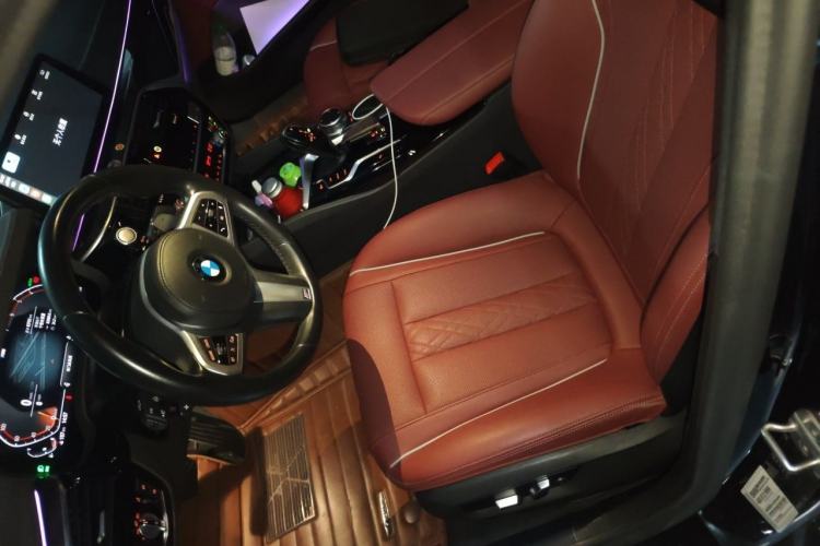 Used BMW 5 Series 2021 Facelifted 530Li Leading Edition M Sport Package Left Front Seat