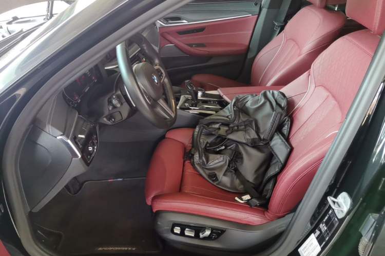 Used BMW 5 Series 2021 530Li Luxury Edition M Sport Package Left Front Seat