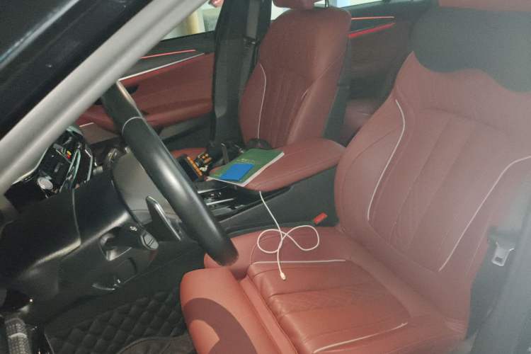 Used BMW 5 Series 2021 Restyled 530Li Luxury Edition M Sport Package Left Front Seat