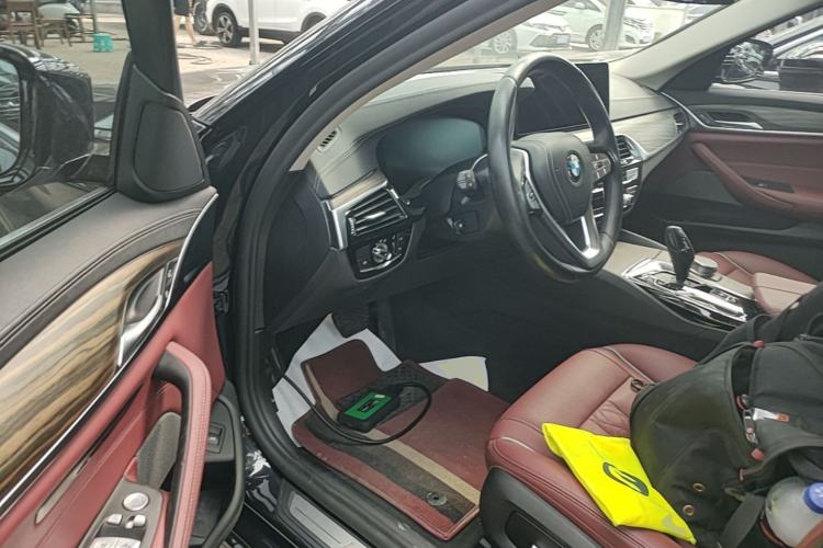 Used BMW 5 Series 2021 530Li Leading Luxury Package Left Front Seat