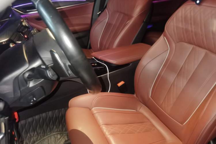 Used BMW 5 Series 2021 530Li Luxury Edition M Sport Package Left Front Seat