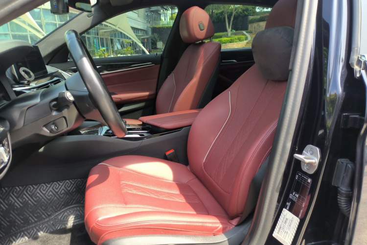 Used BMW 5 Series 2021 Facelifted 525Li M Sport Package Left Front Seat