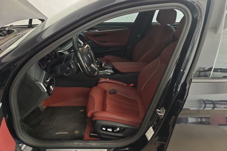 Used BMW 5 Series 2021 530Li Luxury Edition M Sport Package Left Front Seat