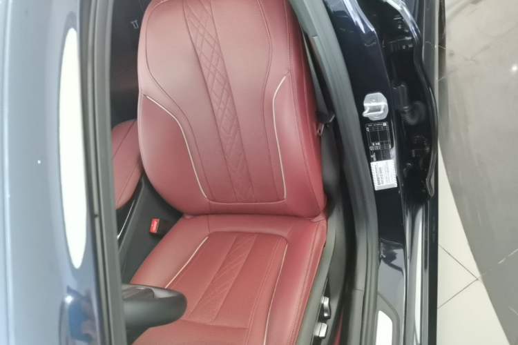 Used BMW 5 Series 2021 Facelifted 525Li M Sport Package Left Front Seat