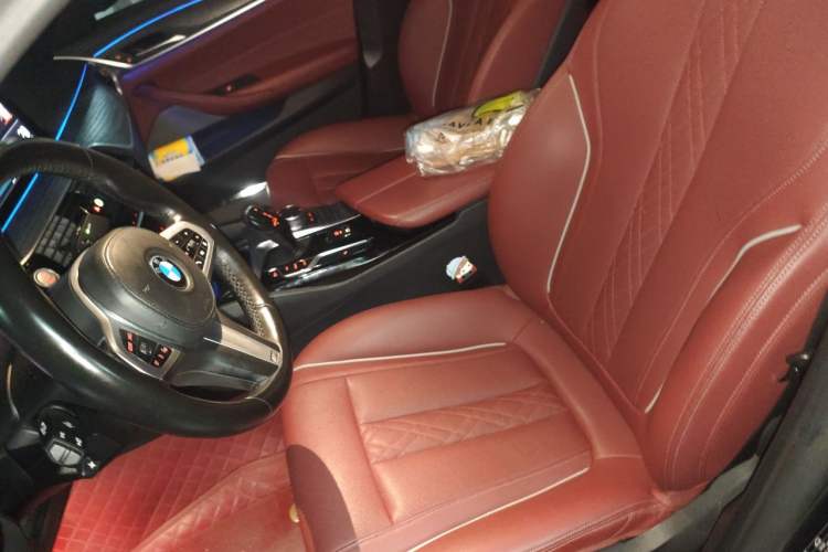 Used BMW 5 Series 2021 530Li Leading Model M Sport Package Left Front Seat