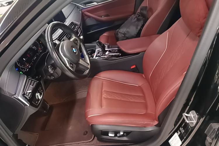 Used BMW 5 Series 2021 530Li Leading Model M Sport Package Left Front Seat