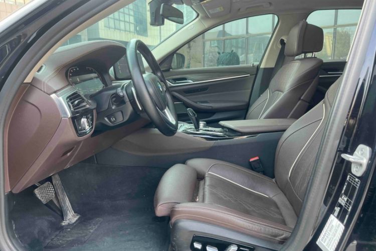 Used BMW 5 Series 2021 530Li Luxury Edition Premium Package Left Front Seat